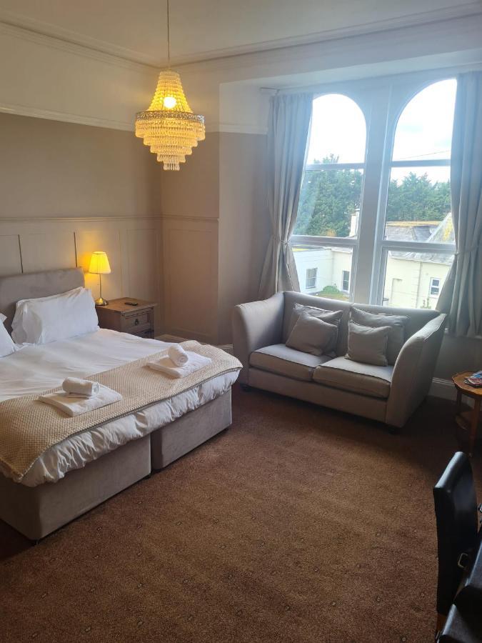 Heathcliff House B&B Exclusively For Adults Free Large Carpark Torquay Exterior photo