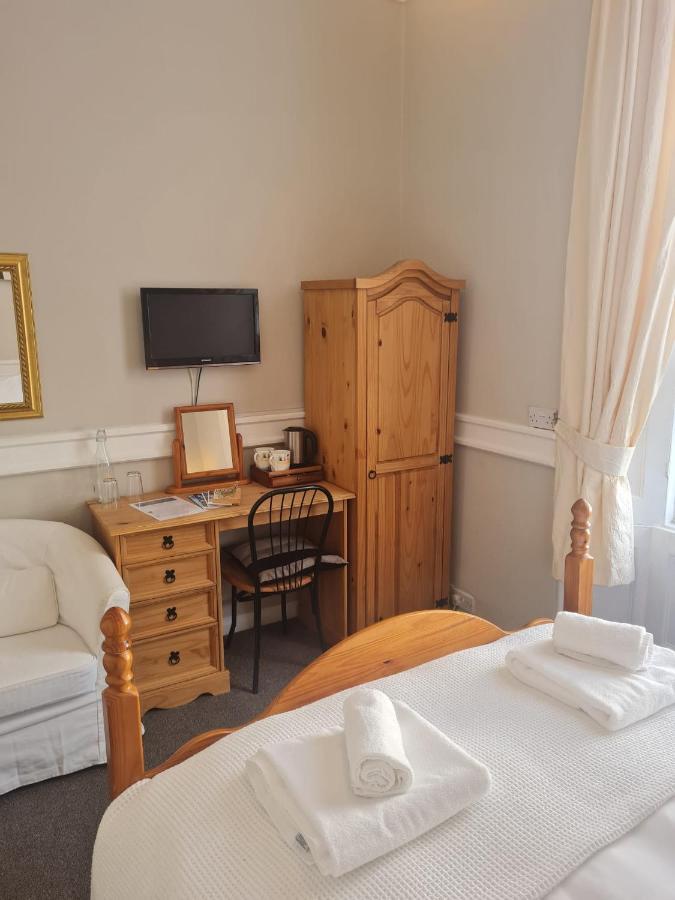 Heathcliff House B&B Exclusively For Adults Free Large Carpark Torquay Exterior photo