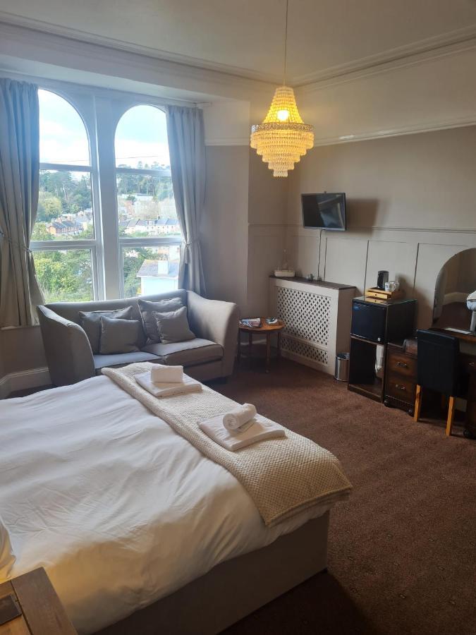 Heathcliff House B&B Exclusively For Adults Free Large Carpark Torquay Exterior photo