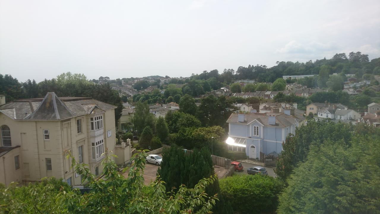 Heathcliff House B&B Exclusively For Adults Free Large Carpark Torquay Exterior photo