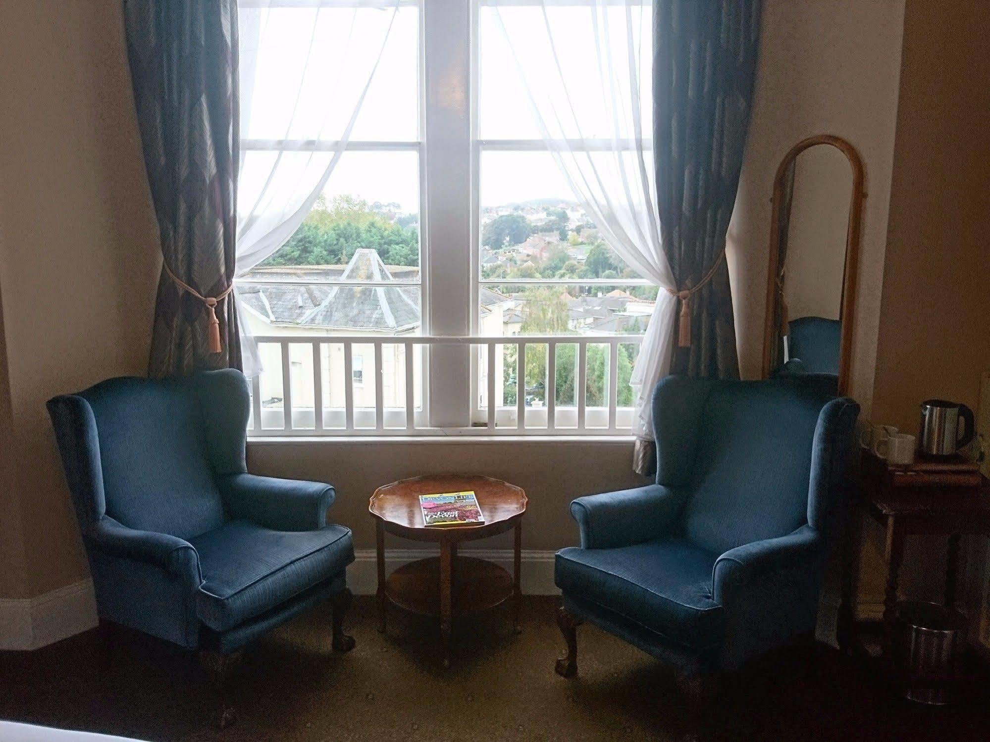 Heathcliff House B&B Exclusively For Adults Free Large Carpark Torquay Exterior photo
